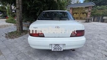 Toyota Camry 1997 LE 2.2 MT - 100 km