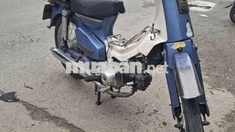 Honda cub 50cc giấy tờ đầy đủ. Máy zin êm