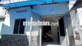 Nhà nguyên căn điện nước chính 1pn