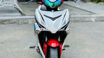 Xe máy Yamaha Exciter 150 Trắng Đỏ