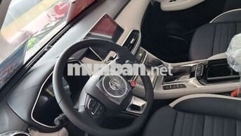 MG HS Luxury – trả góp từ 150 triệu, giao xe ngay