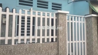 338HBC - Nhà 2 mặt hẻm , đang chia làm 2 để cho thuê