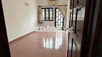 Cho thuê nhà H3G Nguyễn Cảnh Chân, Q1, 3x11m T+3L+3PN+4WC - 18Tr