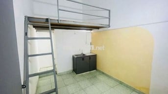 Trọ gác sinh viên - Giá rẻ - Gần cầu Chà Và Q5
