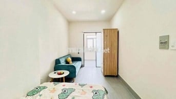 Căn Hộ 1 Phòng Ngủ Thang Máy Máy Giặt Riêng Bình Thạnh Gần Hàng Xanh