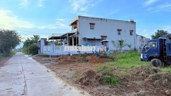 Bán gấp lô góc 2 mặt tiền giá chỉ 760tr