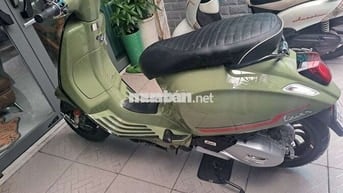 Vespa Sprint 2024 Xe Lướt 2 ngàn km. 1 đời chủ