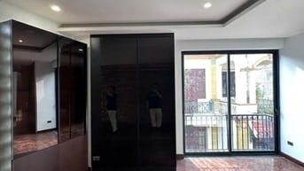 Bán nhà mới xây lô góc ngõ 640 Nguyễn Văn Cừ ,45m2x5T, ngõ ô tô 13,8tỷ