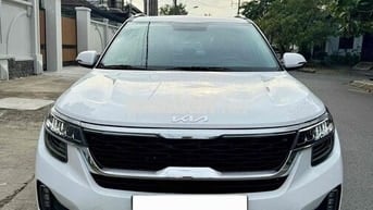 Kia Seltos 2022 Premium 1.6 AT - 10000 km