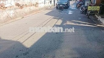 BÁN ĐẤT TẶNG NHÀ CẤP 4 - SÁT KHU ĐẤT VÀNG HILM LAM
