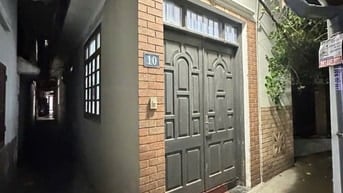Bán nhà phố Ngọc Lâm, Long Biên, DT 32m2 x 4 tầng, 3 mặt thoáng