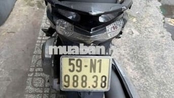 Xe máy Honda Air Blade màu cam đen