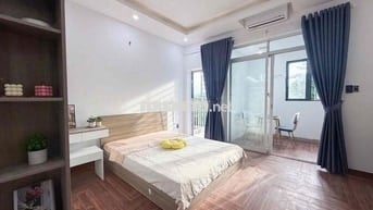 Cho Thuê Căn Hộ Ban Công Tách Bếp Full Nội Thất_Phạm Ngũ Lão Quận 1
