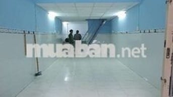 Cho thuê nhà ngay vong xoay Âu Cơ Lê Đại Hành, dt: 3,5x12m trệt gác