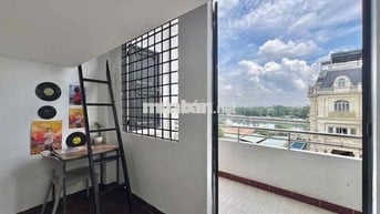 DUPLEX BAN CÔNG NGAY TRẦN BÁ GIAO,P5