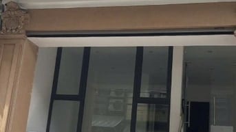 Cho thuê mặt bằng làm văn phòng diện tích 150 m2, tại số 8 Lý Nam Đế,