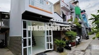 Lô Góc 2 Mặt- Hẻm Xe Hơi - Chỉ Hơn 1 Tỷ - Nhà Mới Dọn Vào Ở Ngay