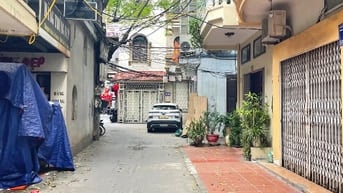 Bán Nhà plo Chùa Láng 55m x5T oto 15,8tỷ.