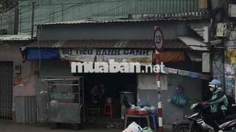mặt bằng ngay ngã ba đối diện bệnh viện
