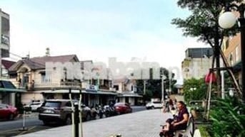 BÁN ĐẤT GÓC 2 MẶT TIỀN ĐƯỜNG NHỰA XE TẢI