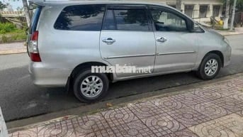 Toyota Innova 2006 J - 450000 km