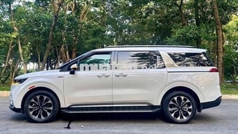 Kia Carnival 2023 Signature 2.2D - 68700 km