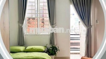 1PN_TÁCH BẾP_BAN CÔNG LỚN_NHÀ THANG MÁY_CHỖ ĐỂ XE RỘNG