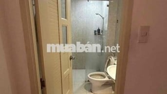 share 1 pn trong căn chung cư 3 phòng ngủ