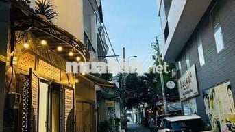 NHÀ MỚI VÔ Ở LIỀN một / ngắn XE HƠI VÔ NHÀ