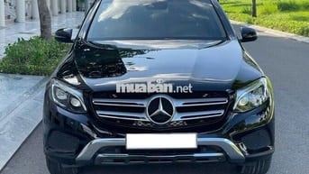 Mercedes Benz GLC 2019 250 4Matic - 20,000 Miles.