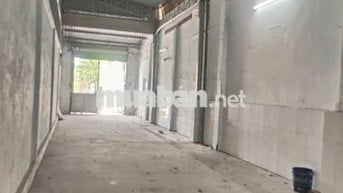 Cho thuê kho mặt tiền 150m 15tr/tháng