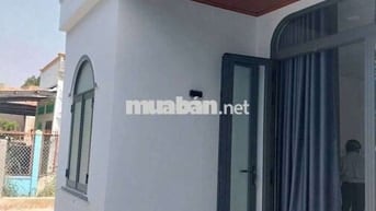 NHÀ MỚI Ở LIỀN 4,2×33,5 ĐƯỜNG TẬP ĐOÀN 8. XÃ TRƯỜNG BÌNH. CẦN GIUỘC.