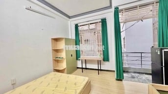 Phòng Studio Ban công, Full nội thất, gần Phan Xích Long