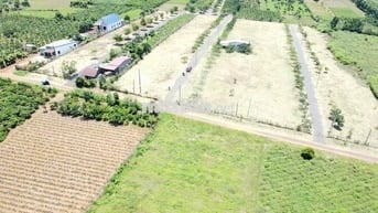 Lô 240m2 ngang 10m sổ hồng thổ cư,phường2,Bảo Lộc ngay Tâm Châu Resort