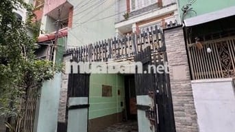 Cho thuê nhà mặt tiền đường Phú Hòa Thọ, dt 4x18 trệt lửng 2 lầu