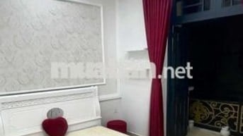 Phòng trọ 20m2 trong Khu Dân cư Hồng Đào,Thủ Đức, gần Vạn Phúc City