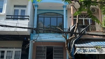 Cho thuê nhà mặt tiền đường Lạc Long Quân