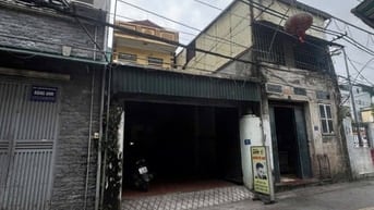 BÁN ĐẤT TẶNG NHÀ - GIÁ HẠT RẺ - LĨNH NAM 🔹DT: 95m² 🔹MT: 4.2m² => HẬU