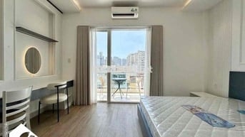CHO THUÊ CĂN HỘ BAN CÔNG VIEW ĐẸP NGAY BỜ HOÀNG SA QUẬN 1 GIÁ RẺ