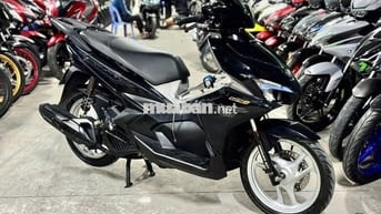 XE MÁYTHANHTÙNG_AIR BLADE 125 ĐÈN LED KHÓA SMK ZIN