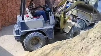 SANG NHƯỢNG  CỬA HÀNG  VẬT LIỆU XÂY DỰNG 