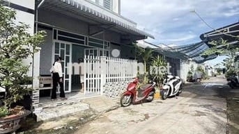 Bán gấp căn nhà 1 trệt 1 lửng ở Đ. Trần Thị Cẩm 135m2 SHR giá 799TR
