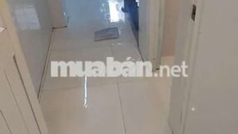NHÀ 2LẦU 3PN 2WC MỚI SƠN SỬA HẺM OTO ĐỐI DIỆN VẠN PHÚC, Ở GĐ, NHÓM BẠN