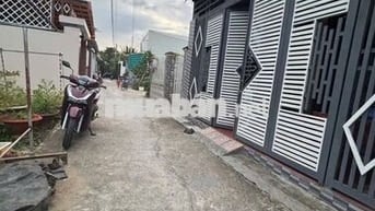 Căn nhà cấp 4 ngay chợ đầu mối 90m2 890 triệu thương lượng