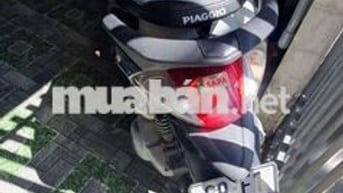 Xe máy Piaggio Liberty màu trắng