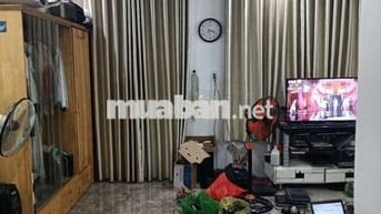 Cho thuê phòng trọ có ban công đường 18B, phường BHH A