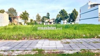Nền đẹp gần quảng trường khu dân cư Ngân Thuận