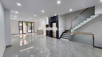 Văn phòng tầng trệt cho thuê Khu đô thị vạn phúc