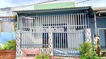 Bán gấp căn nhà cấp 4 ở 1/ Đ. Tân Hiệp 4 , Hóc Môn 102m2 SHR giá 865tr