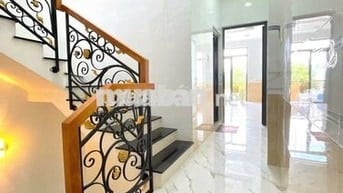 Nhà 3 tầng mới, rất đẹp, 3.5m x 20m, Mặt tiền An Dươg Vươg,buôn bán kd